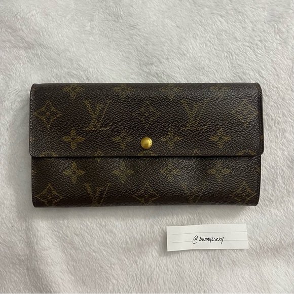 Louis Vuitton Handbags - Authentic Louis Vuitton Monogram Long Sarah Wallet (2003)